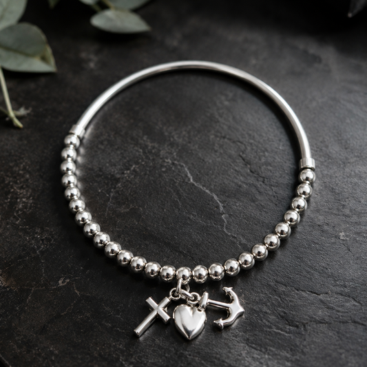 ESSENCE BRACELET