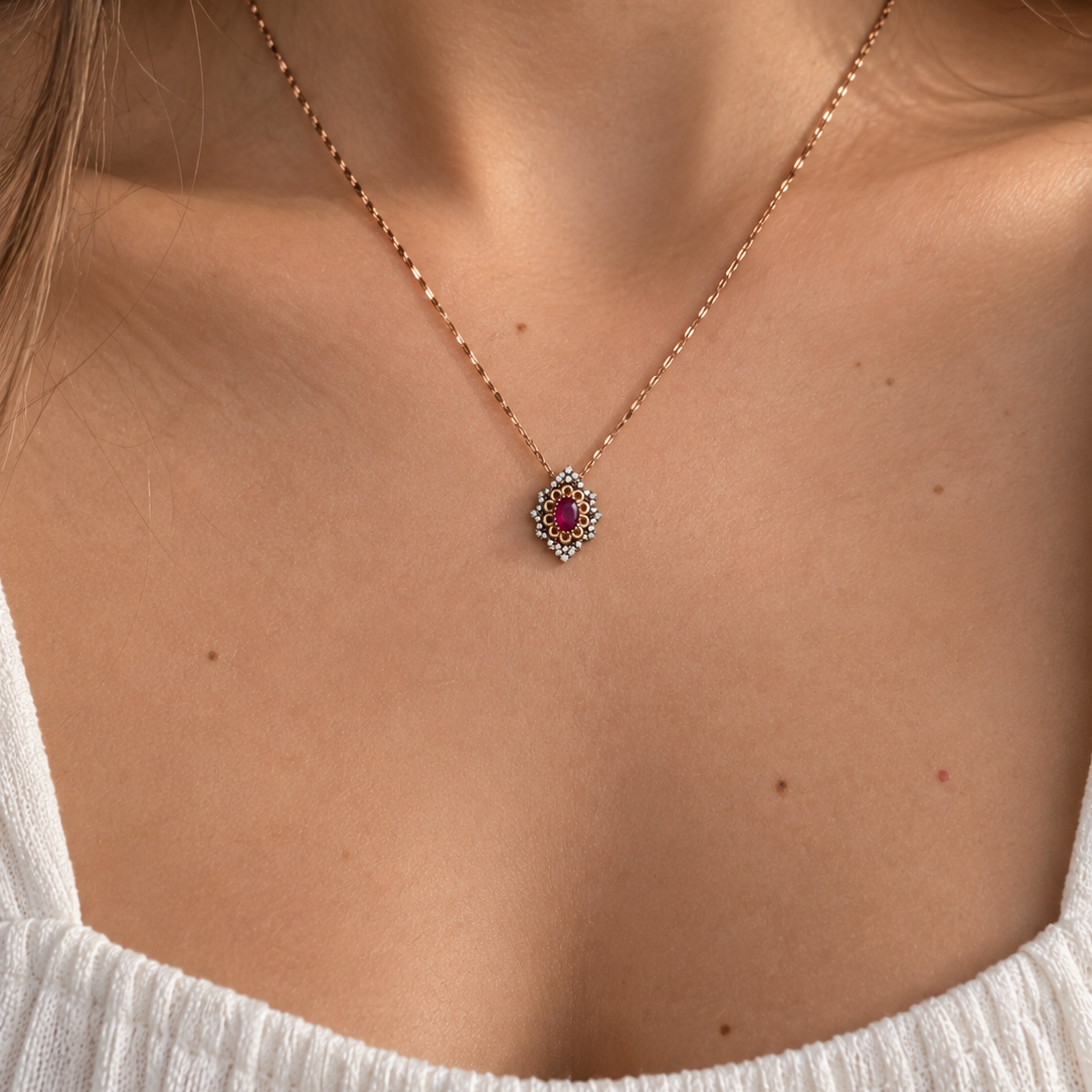 FILA NECKLACE