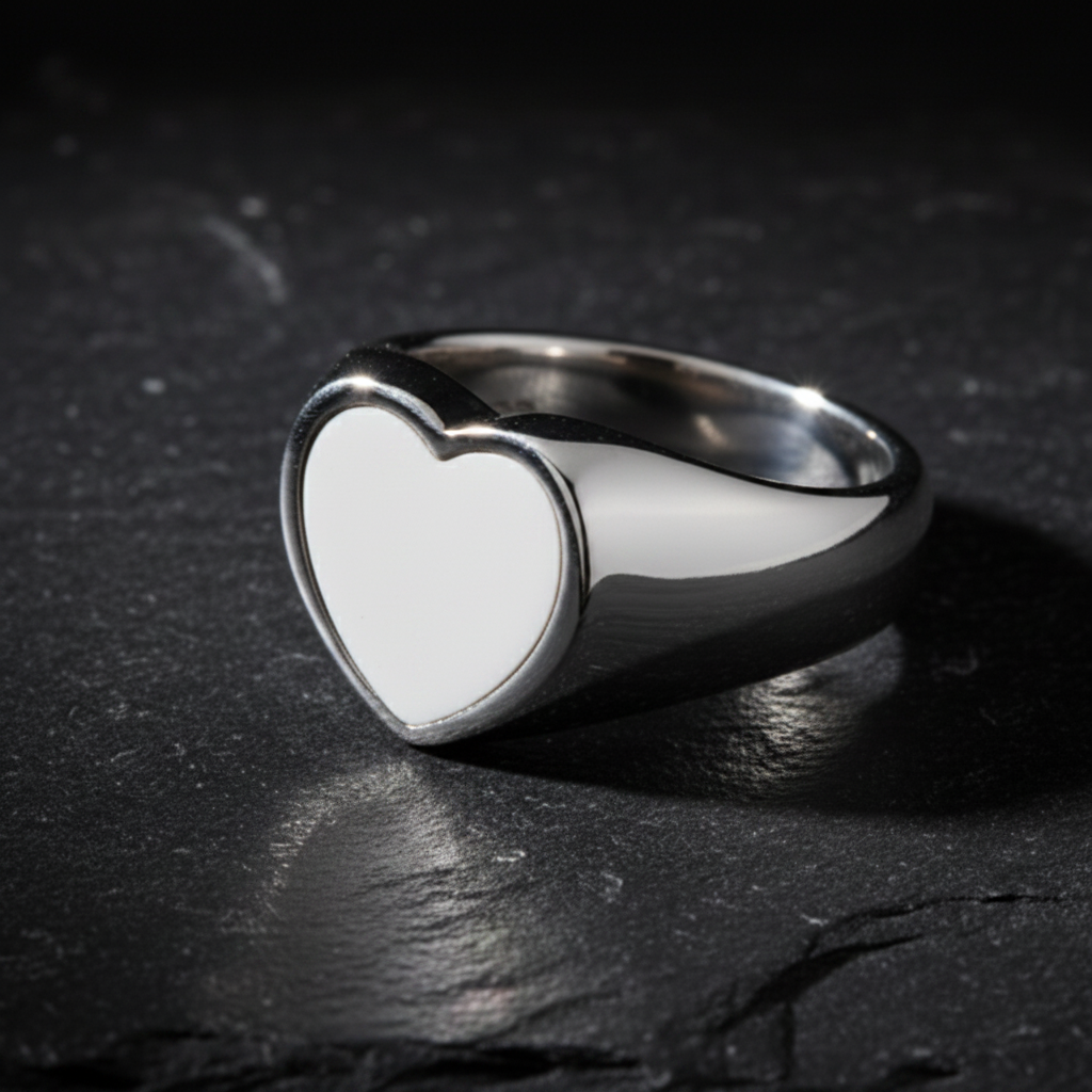 THE PETITE COEUR