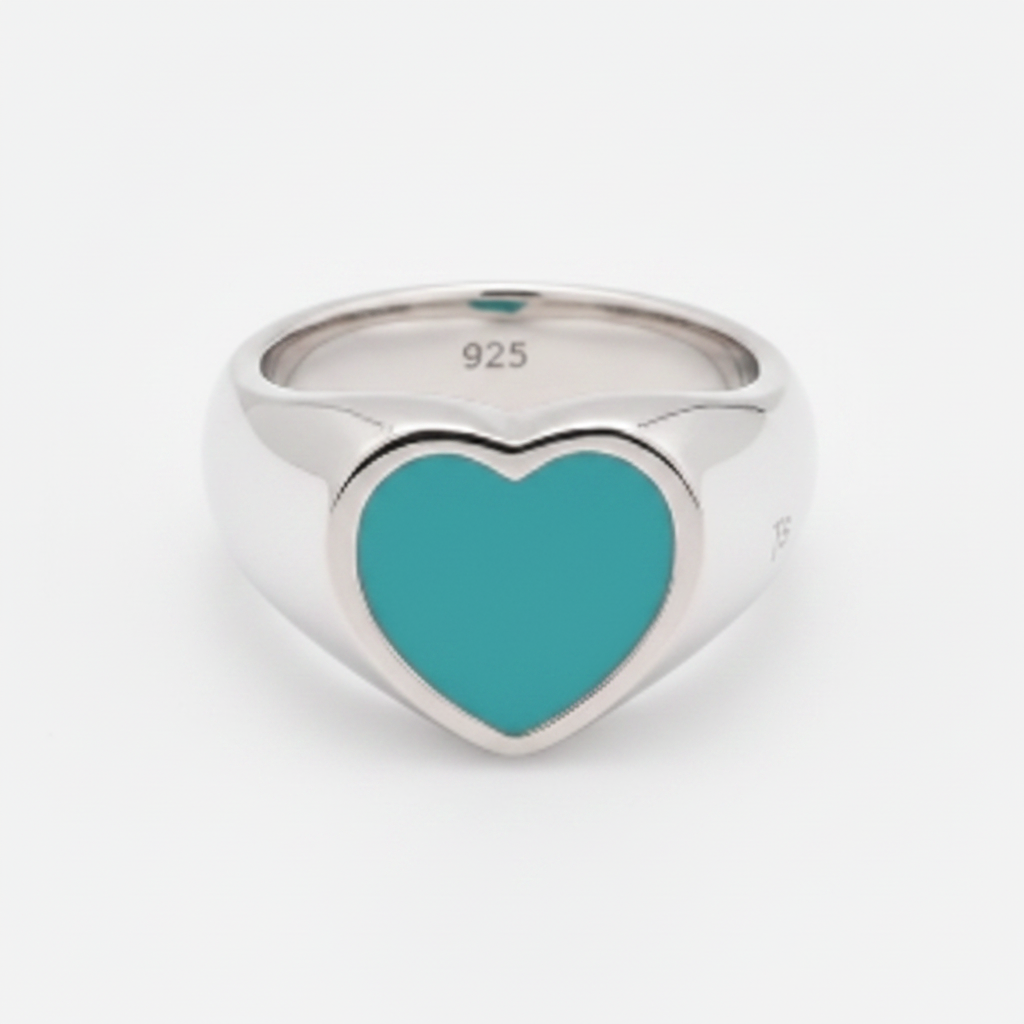 THE PETITE COEUR