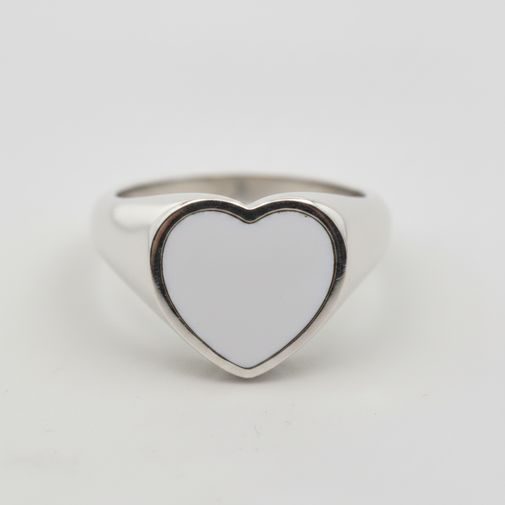 THE PETITE COEUR